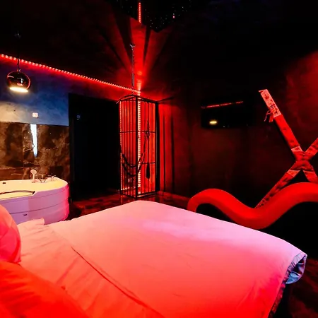 Seductive Refuge Red Апартаменти